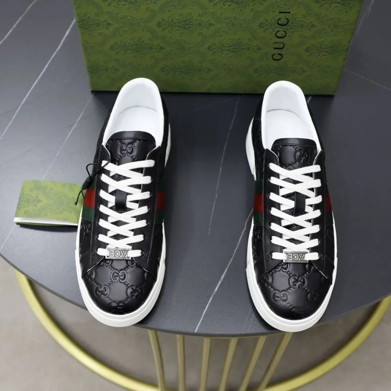Resilient Gucci ACE Shoes 25889