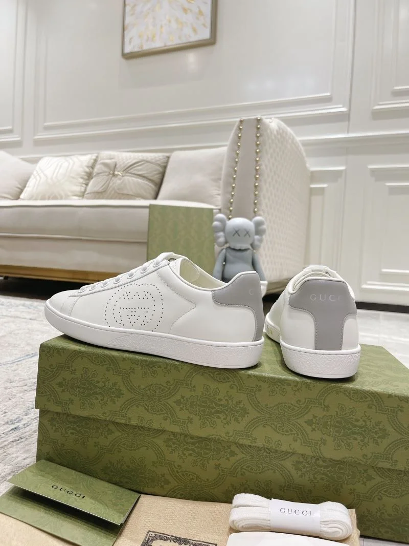 Trendsetting Gucci ACE Shoes 24558