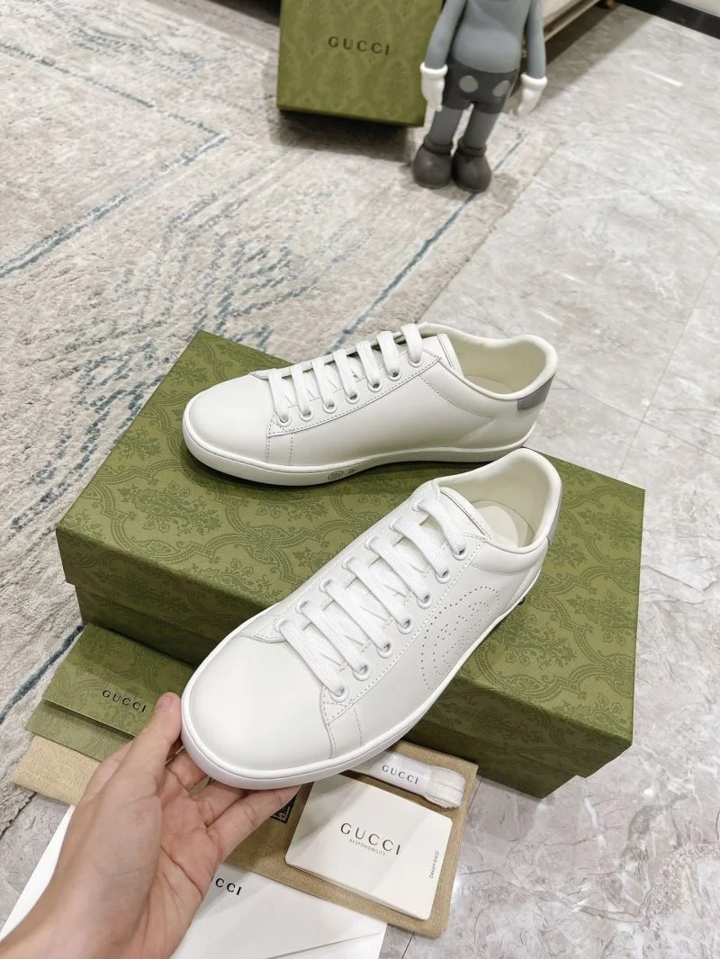 Trendsetting Gucci ACE Shoes 24558