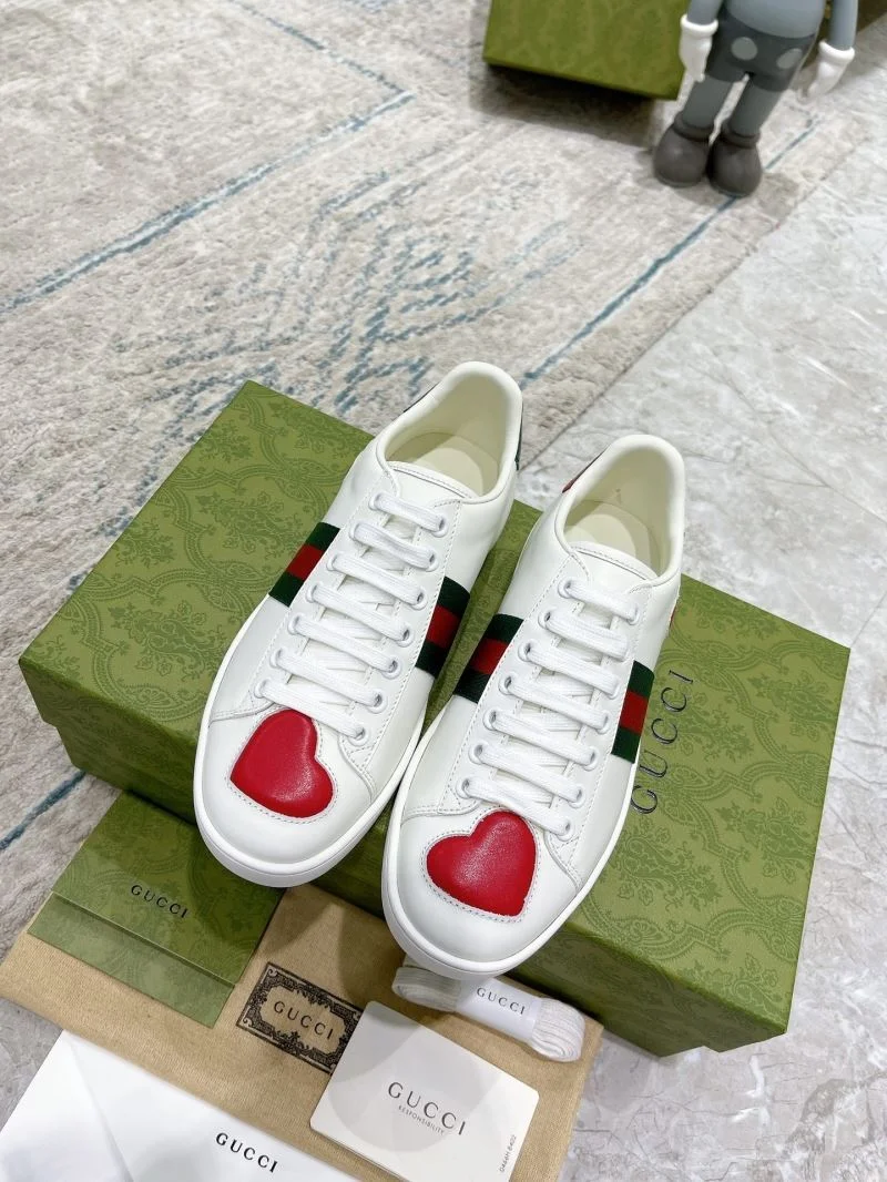 Minimalist Gucci ACE Shoes 24550
