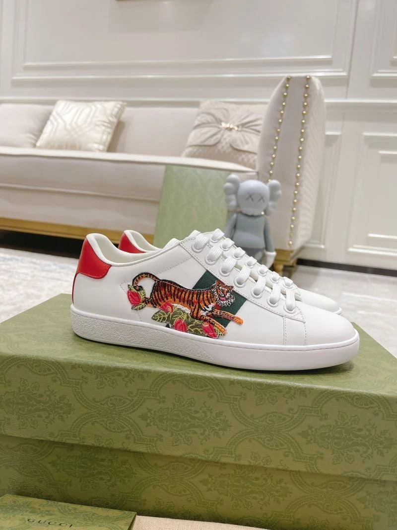 Gucci ACE Shoes Lightweight 24532