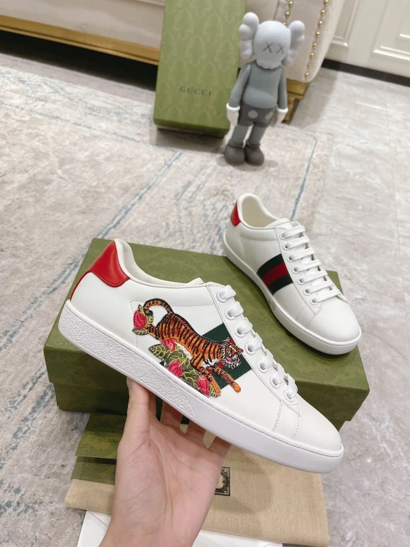 Gucci ACE Shoes Lightweight 24532