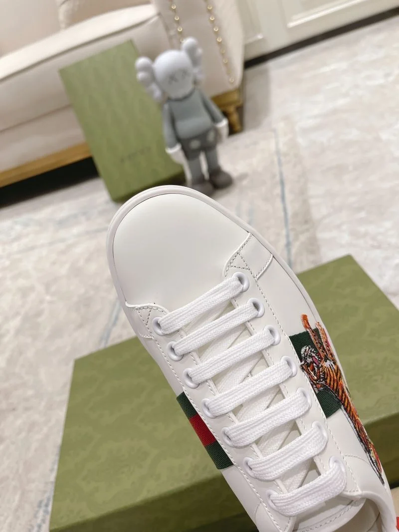 Gucci ACE Shoes Lightweight 24532