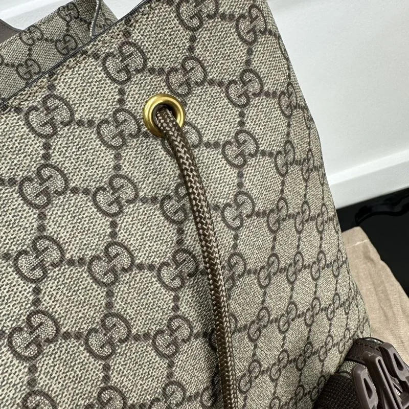 SmoothTexture Gucci Backpacks 51558