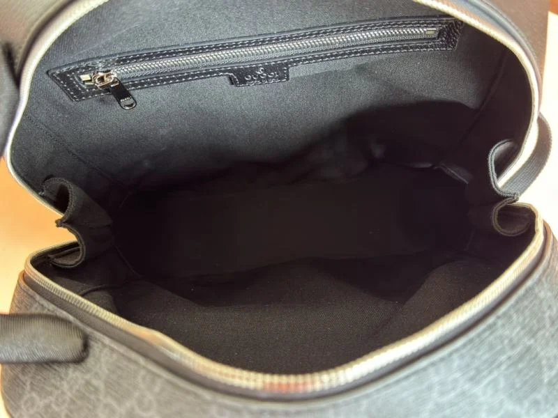 Gucci Backpacks Sleek 50036