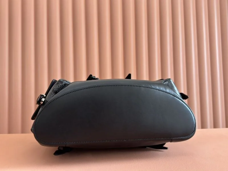 Gucci Backpacks Youthful 50018
