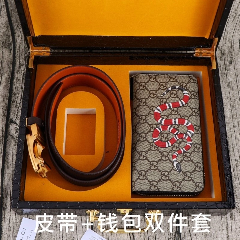 RelaxedFit Gucci Belts 293527