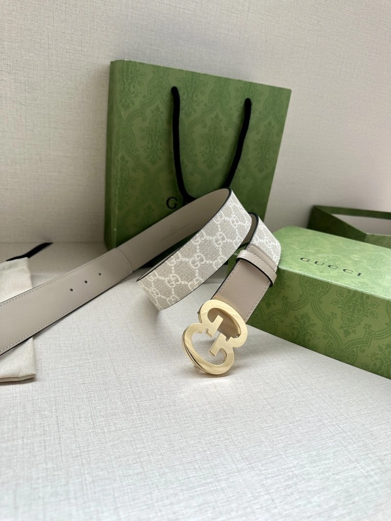 Bold Gucci Belts 293364