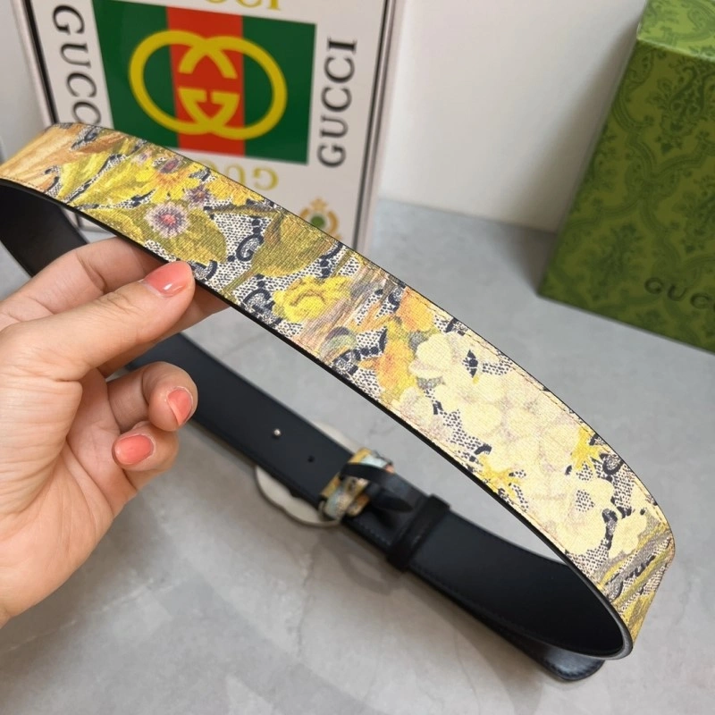 Sleek Gucci Belts 293340