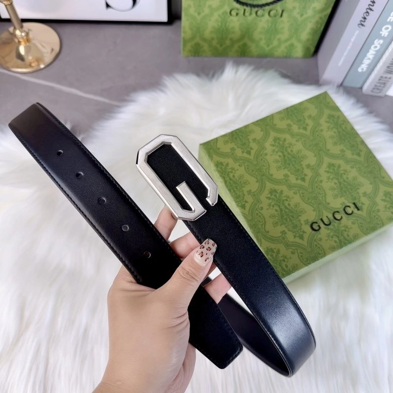 Bold Gucci Belts 293356
