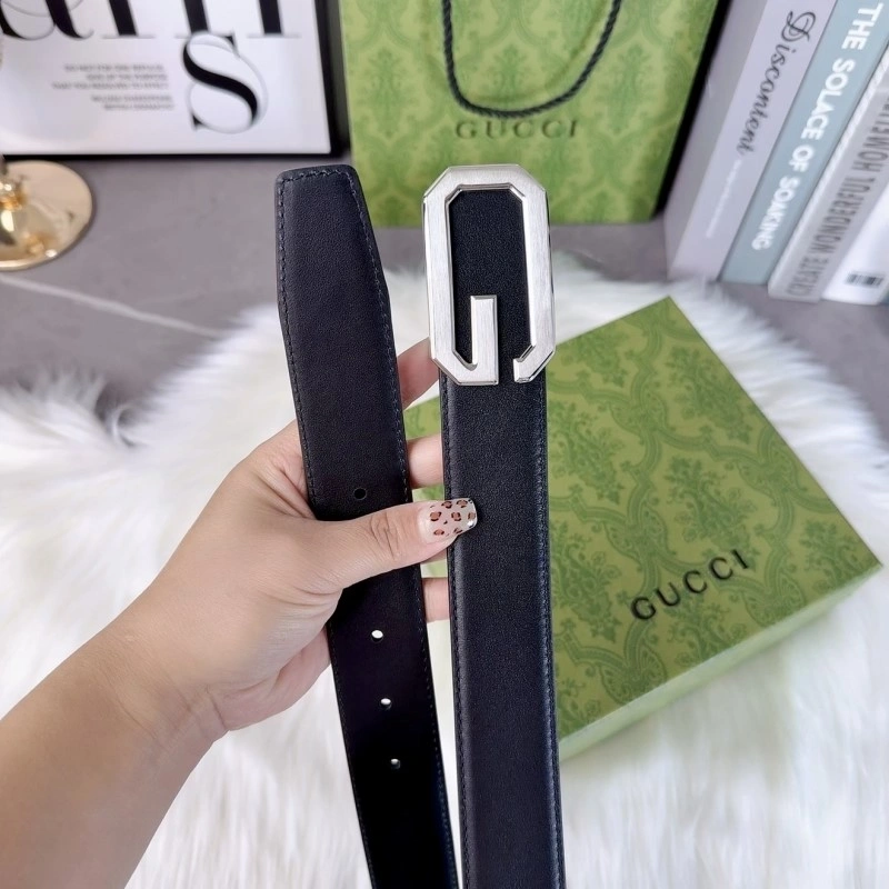 Bold Gucci Belts 293356