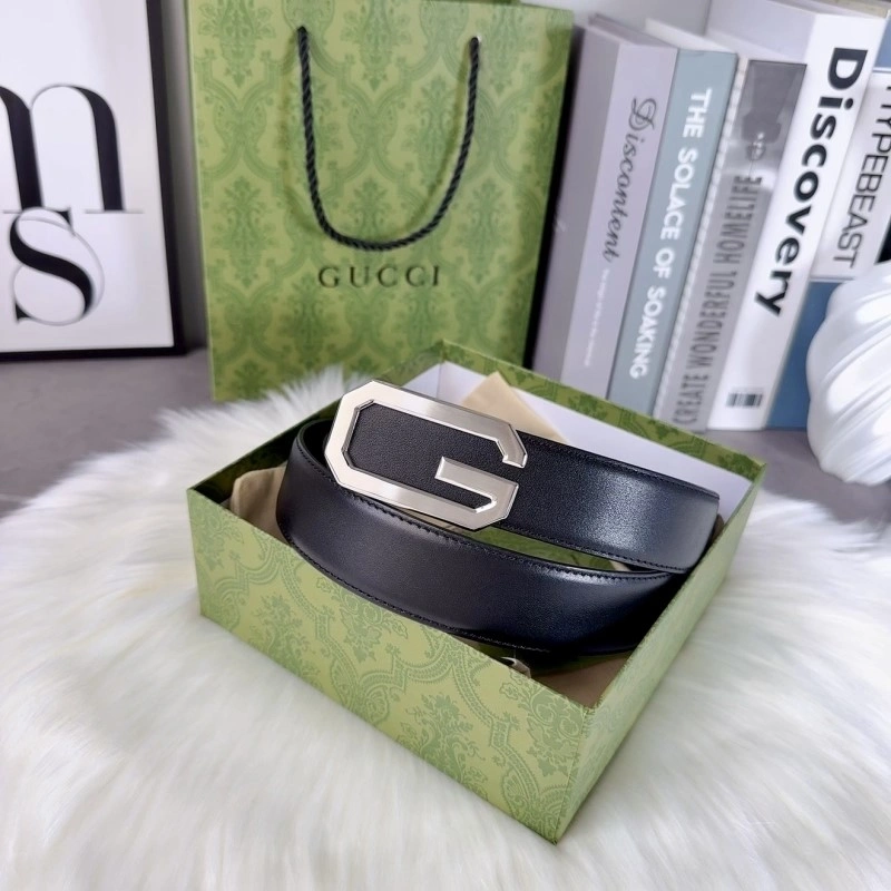 Bold Gucci Belts 293356
