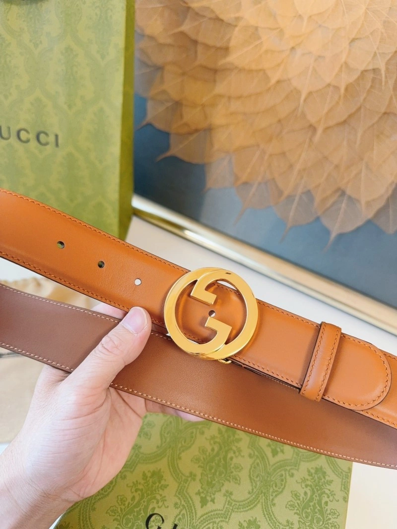 Sleek Gucci Belts 293229