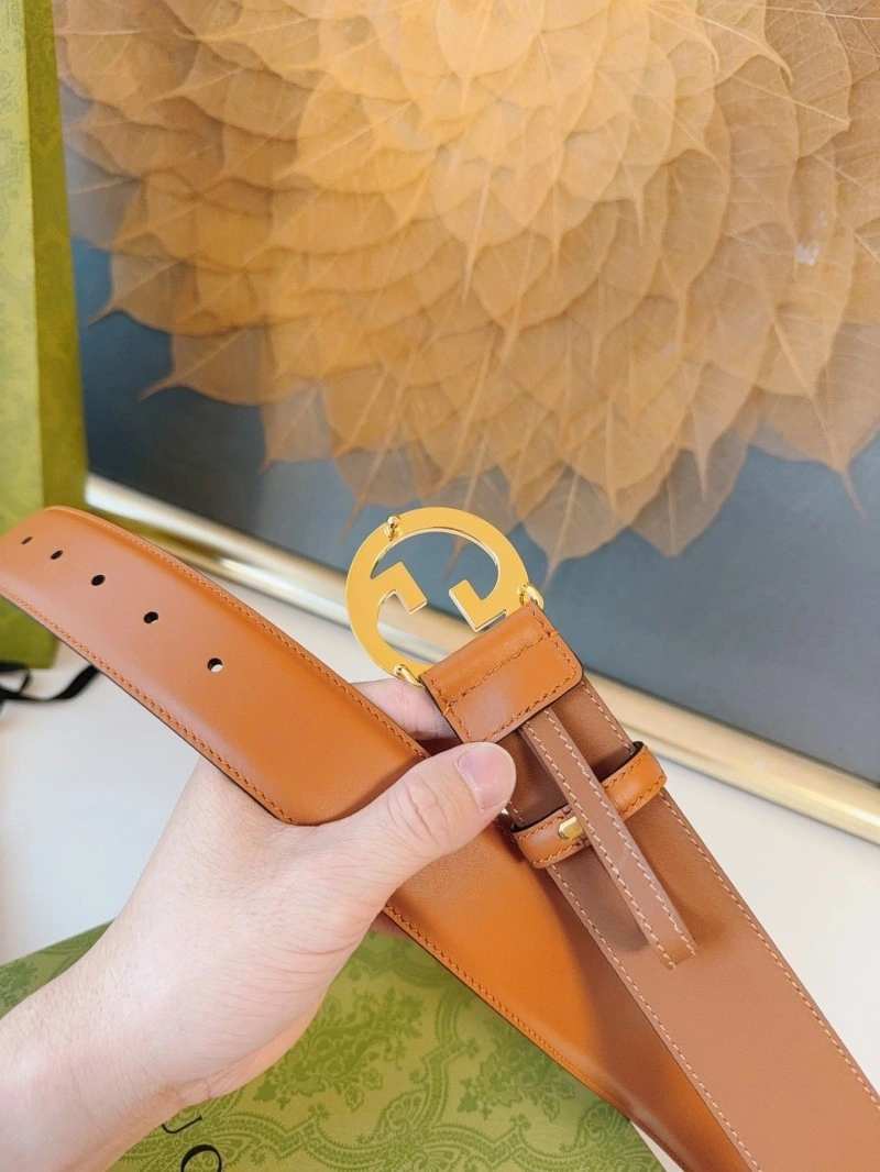 Sleek Gucci Belts 293229
