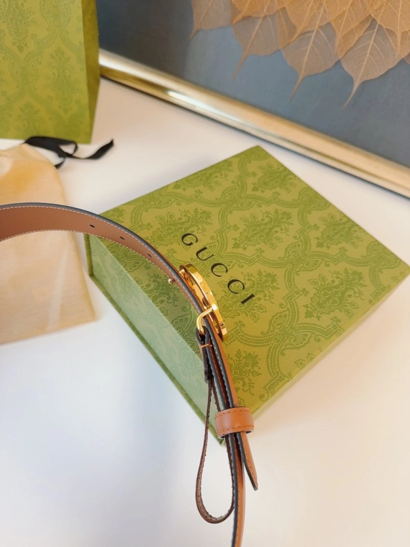 Sleek Gucci Belts 293229