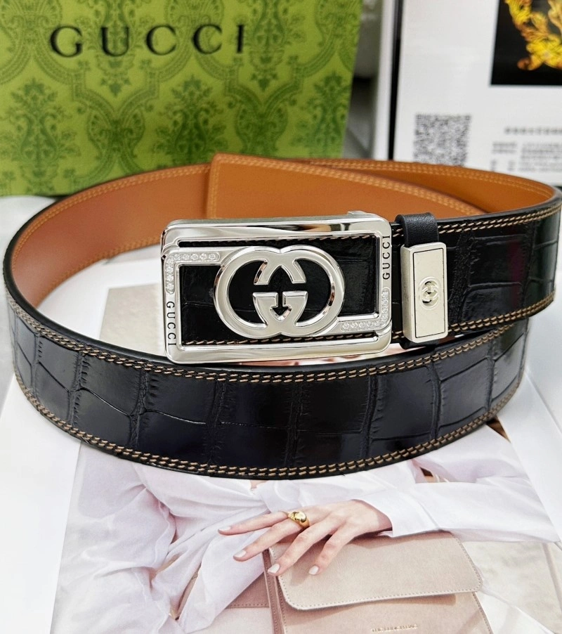 Lightweight Gucci Belts 293151