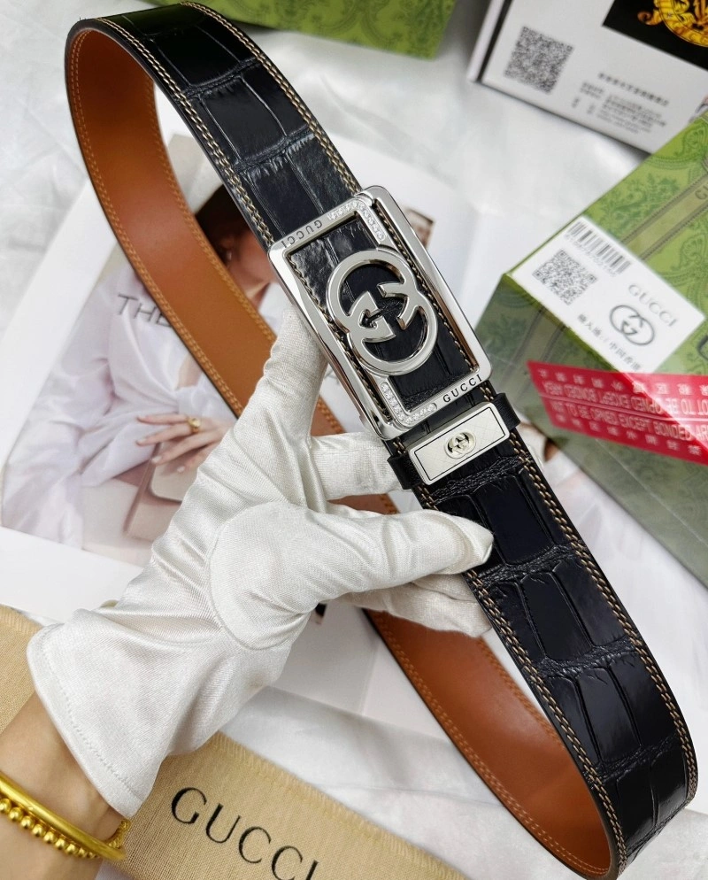 Lightweight Gucci Belts 293151