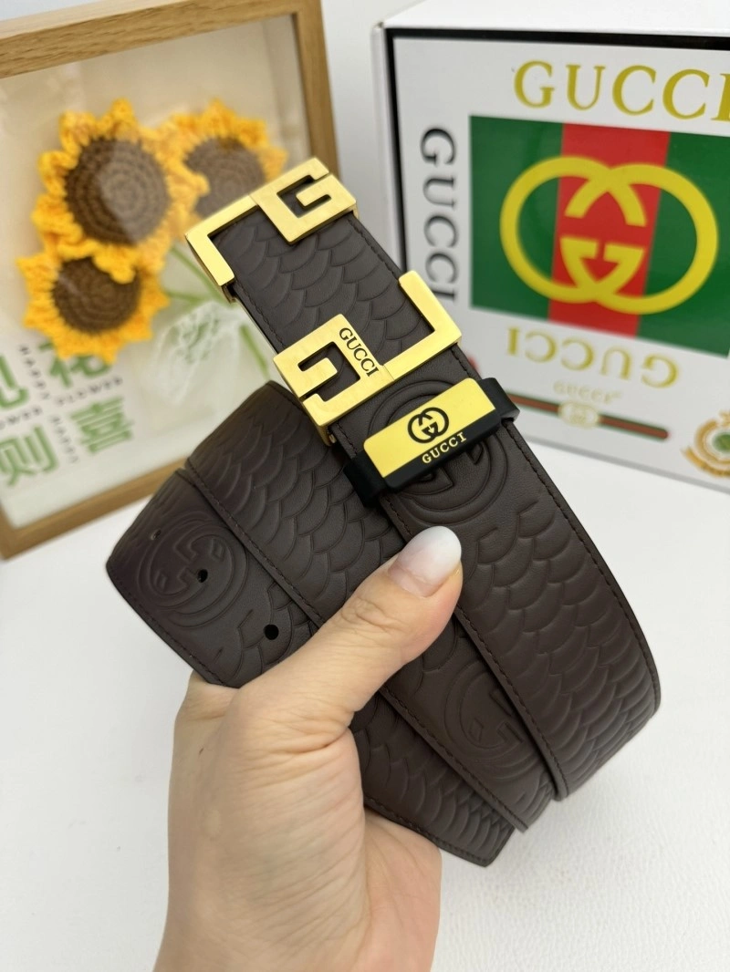 Sporty Gucci Belts 293111