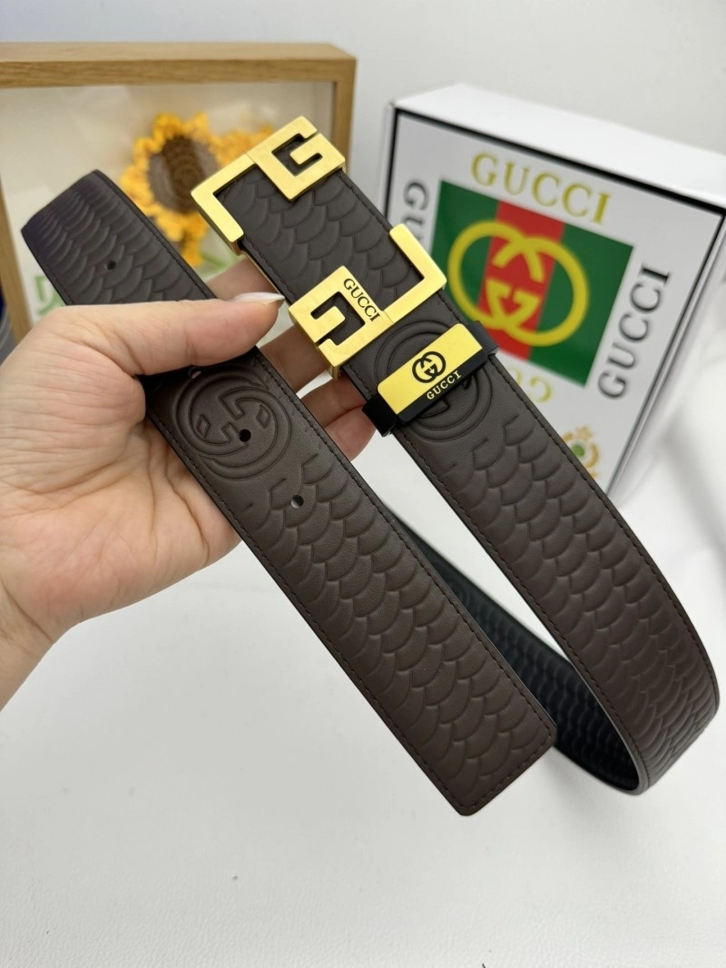 Sporty Gucci Belts 293111