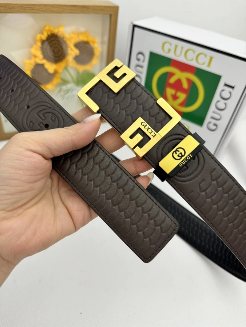 Sporty Gucci Belts 293111
