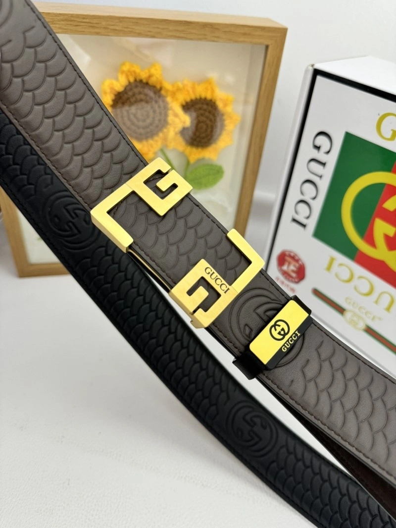 Sporty Gucci Belts 293111