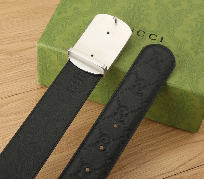 Minimalist Gucci Belts 293061