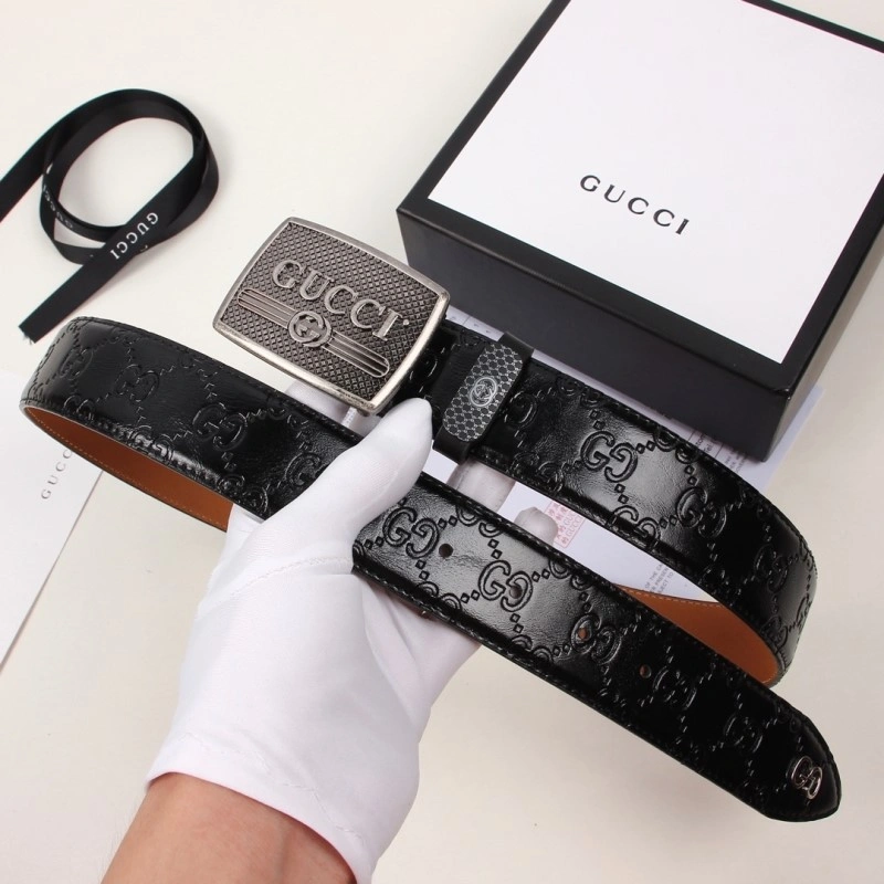 RelaxedFit Gucci Belts 292828