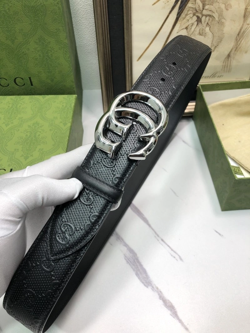 Sleek Gucci Belts 292785
