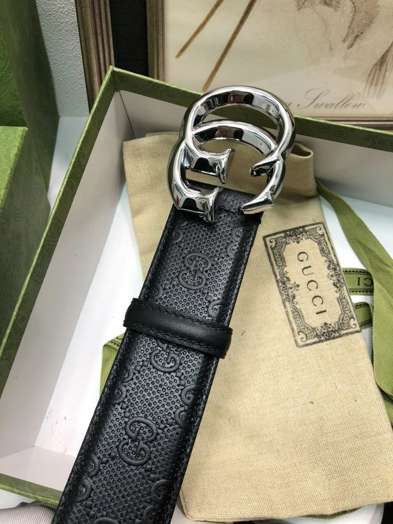 Sleek Gucci Belts 292785