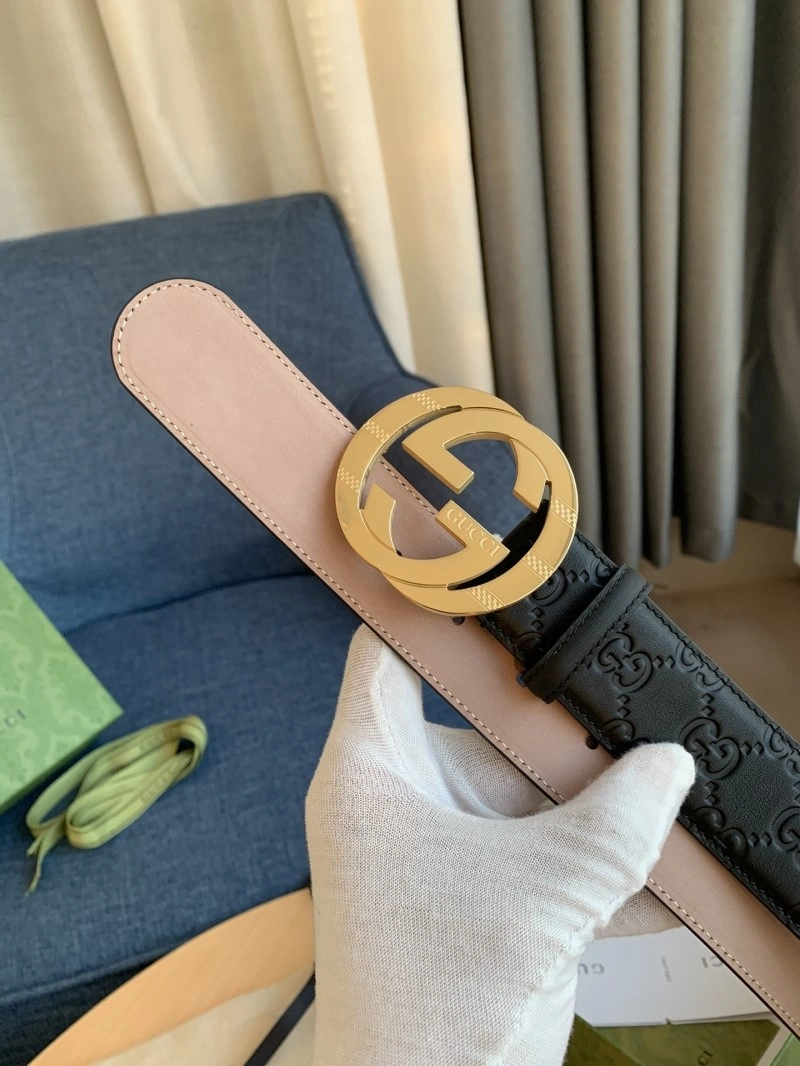 Sporty Gucci Belts 292237