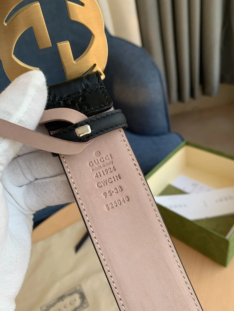 Sporty Gucci Belts 292237