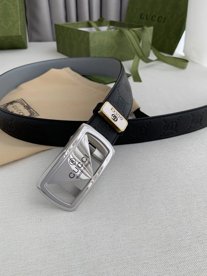 Sporty Gucci Belts 292140