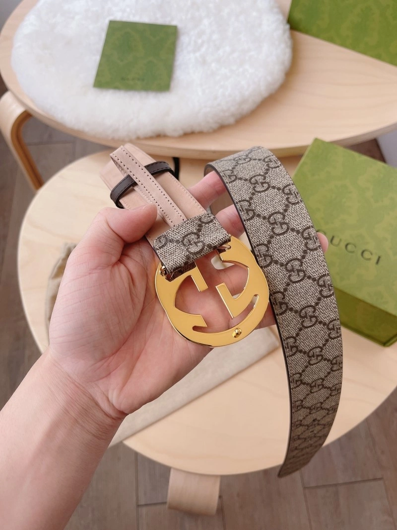 Sleek Gucci Belts 290557