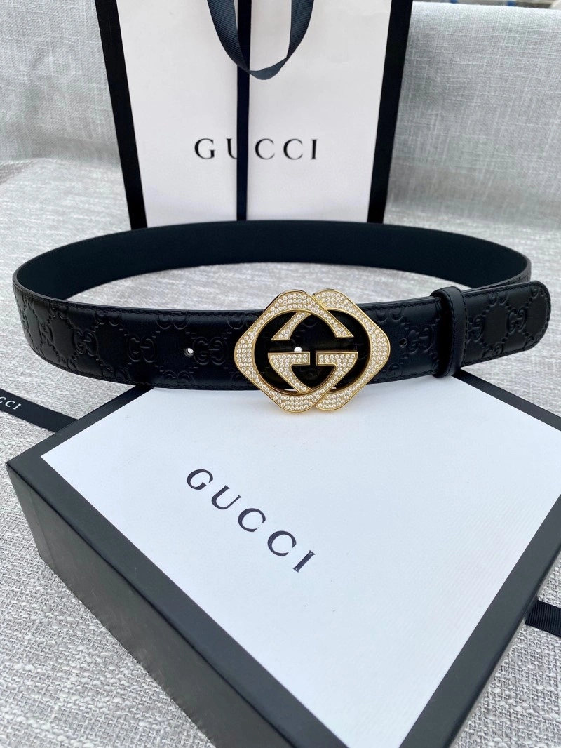 Sporty Gucci Belts 290126