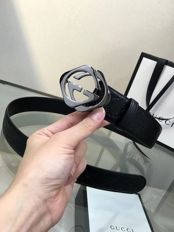 Gucci Belts Elegant 290009