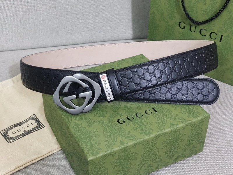 Gucci Belts Compact 289965