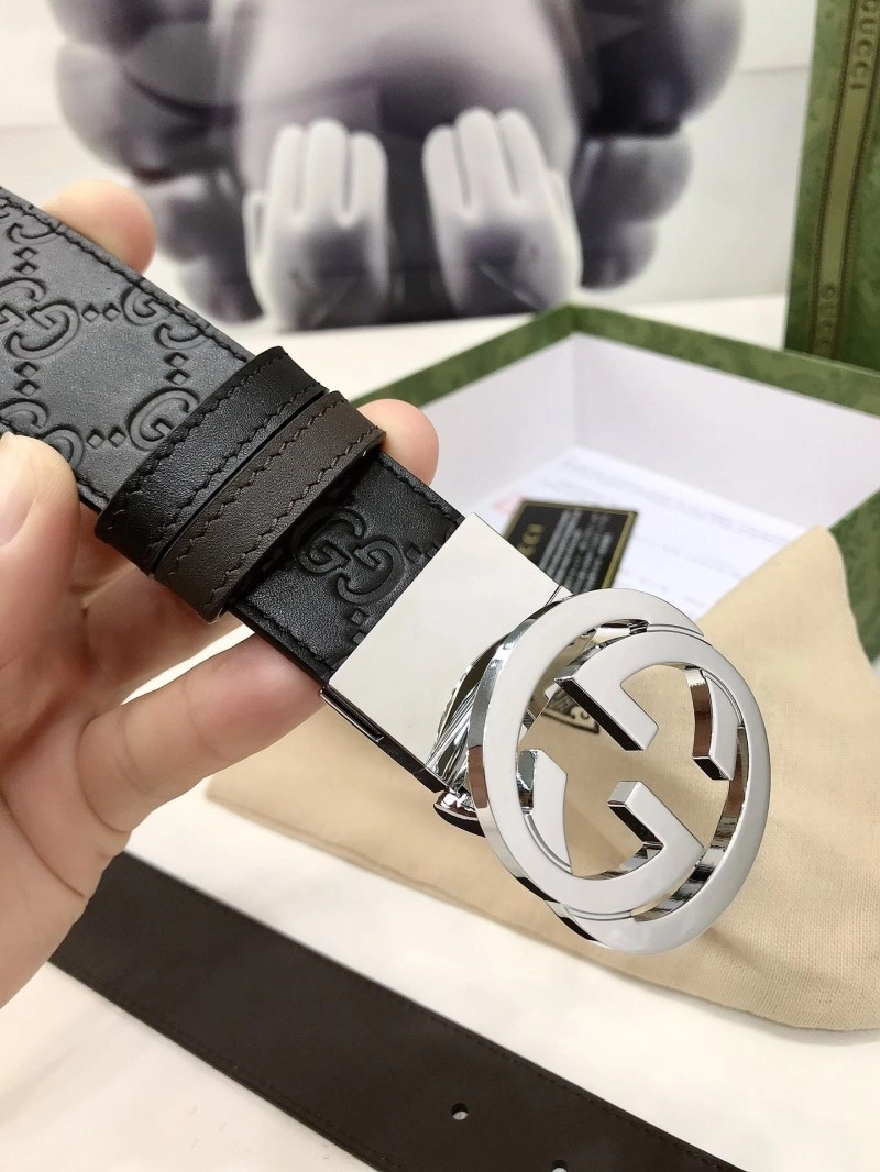 Sporty Gucci Belts 289826