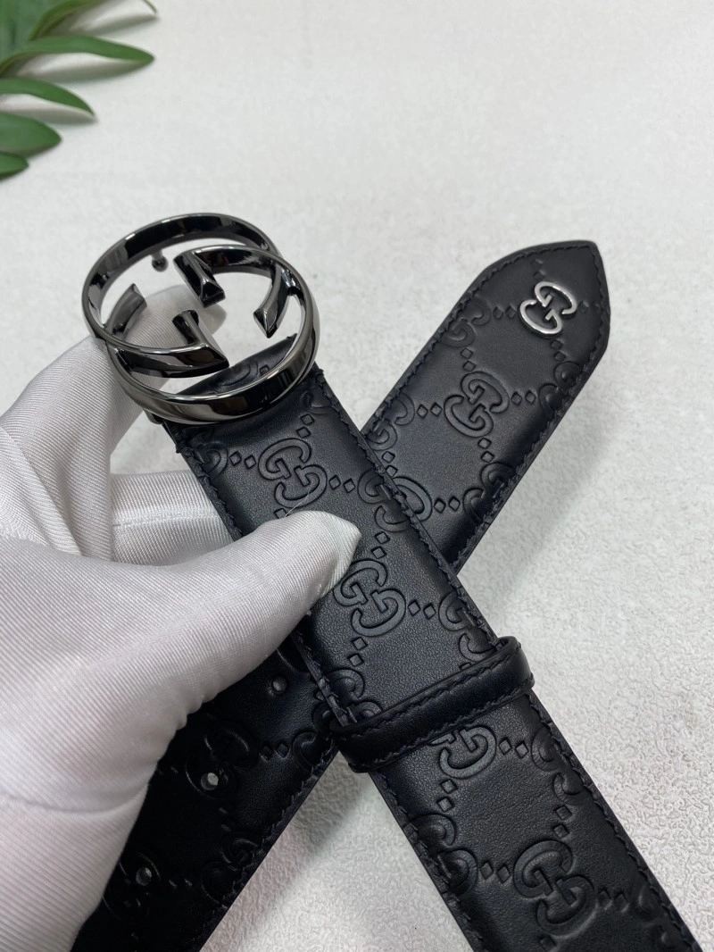 Cozy Gucci Belts 289778