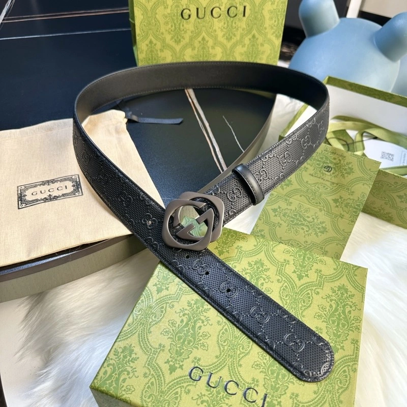 Bold Gucci Belts 289739