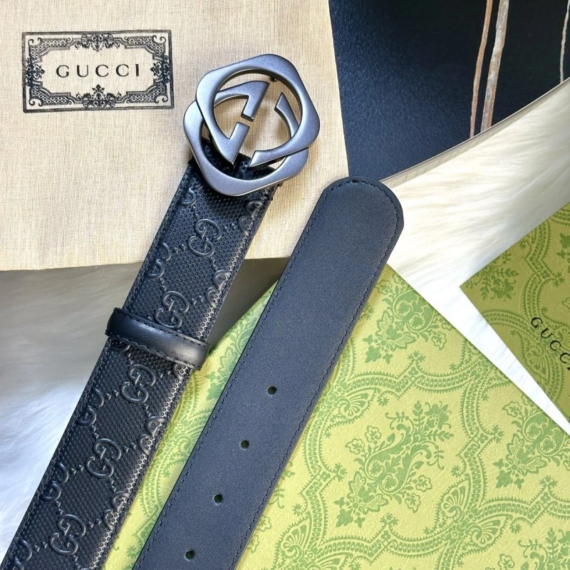 Bold Gucci Belts 289739