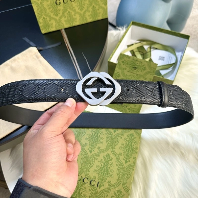 Sporty Gucci Belts 289711