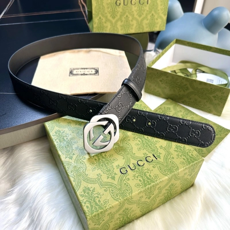 Sporty Gucci Belts 289711