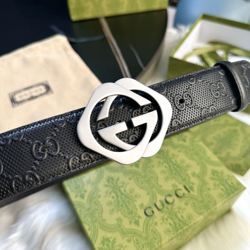 Sporty Gucci Belts 289711