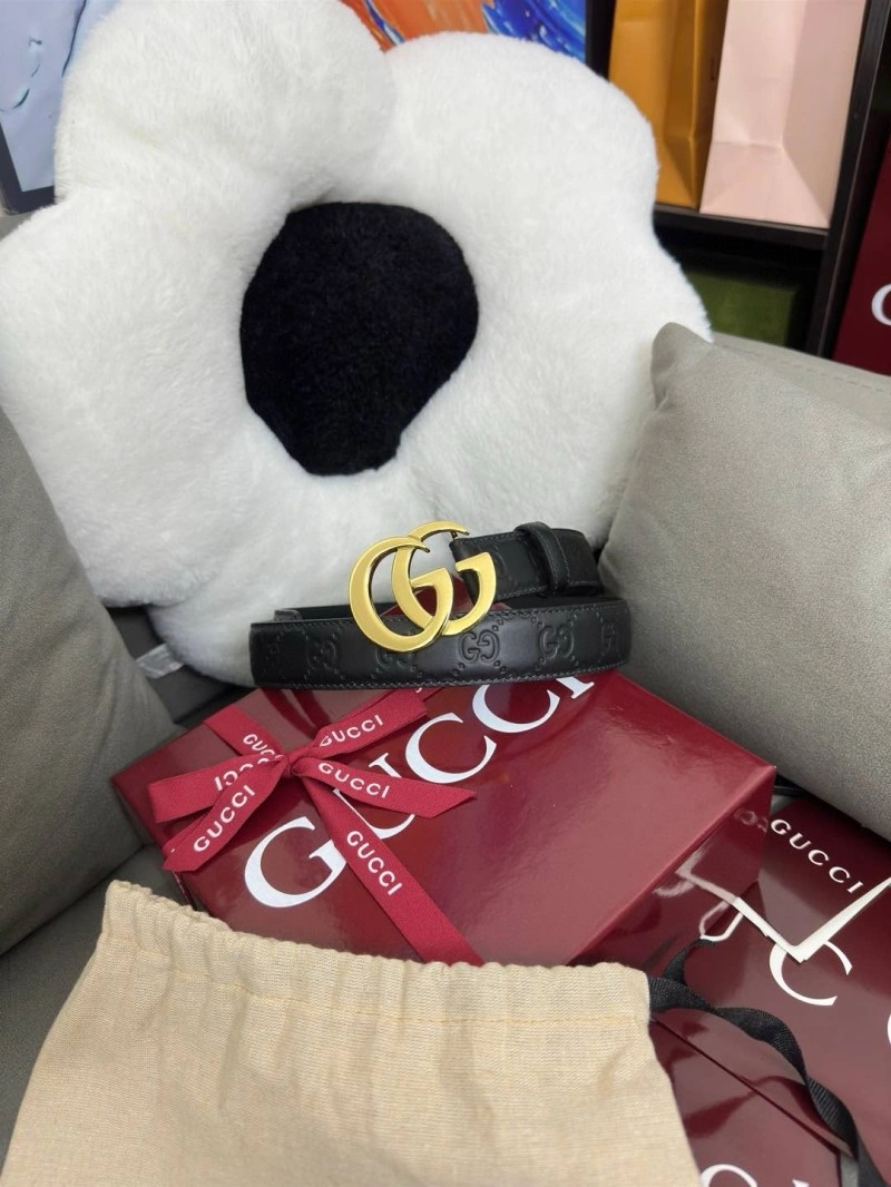 Lightweight Gucci Belts 289642