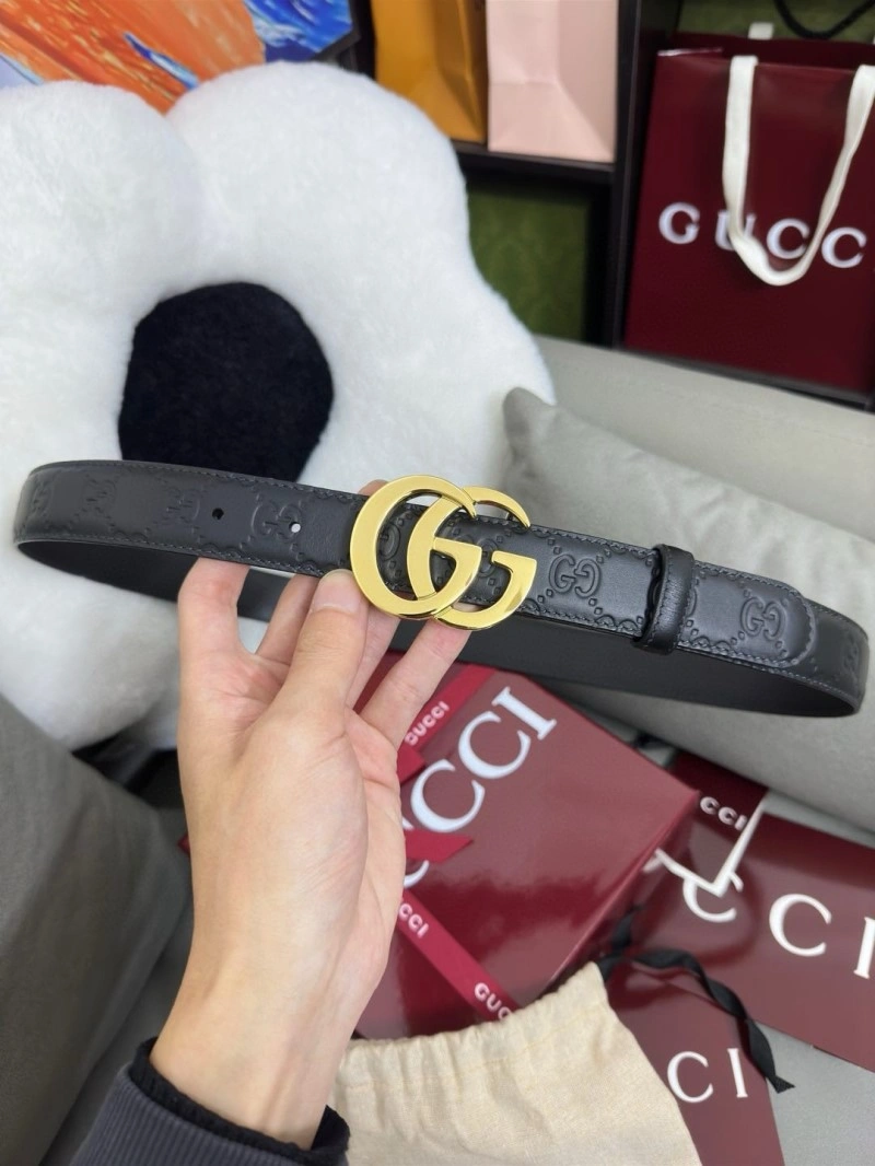 Lightweight Gucci Belts 289642