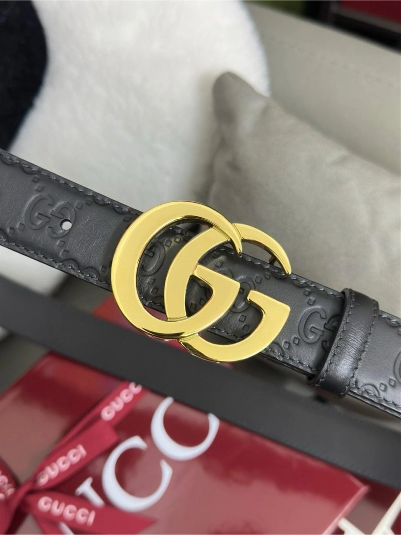 Lightweight Gucci Belts 289642