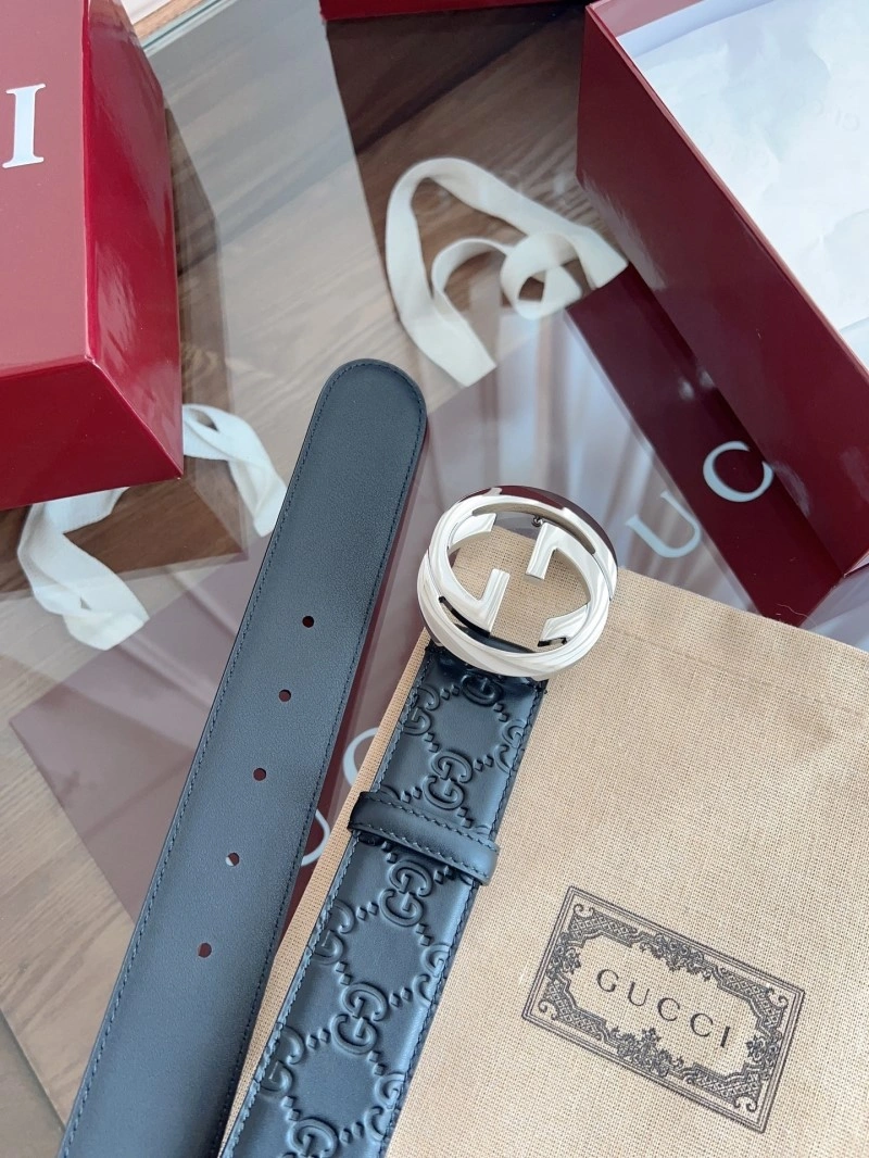 Cozy Gucci Belts 289535