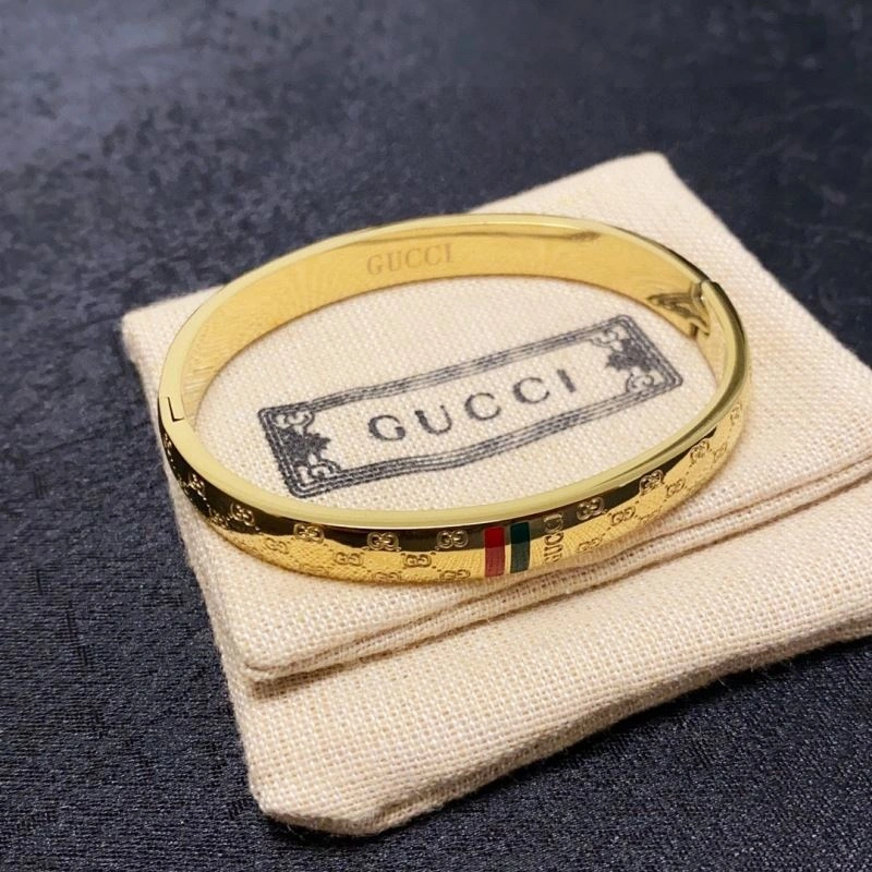 Bright Gucci Bracelets 246041