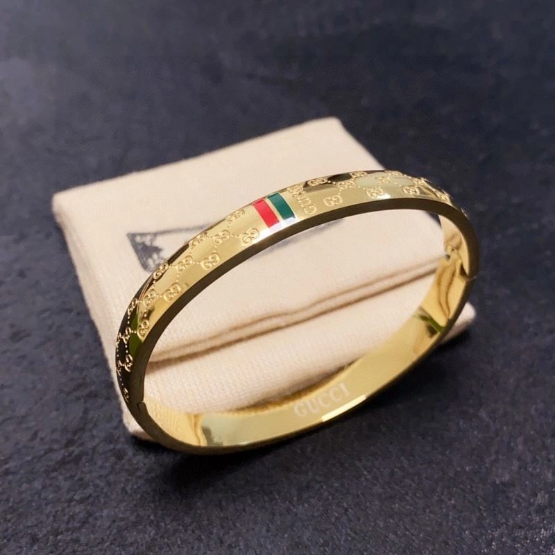 Bright Gucci Bracelets 246041