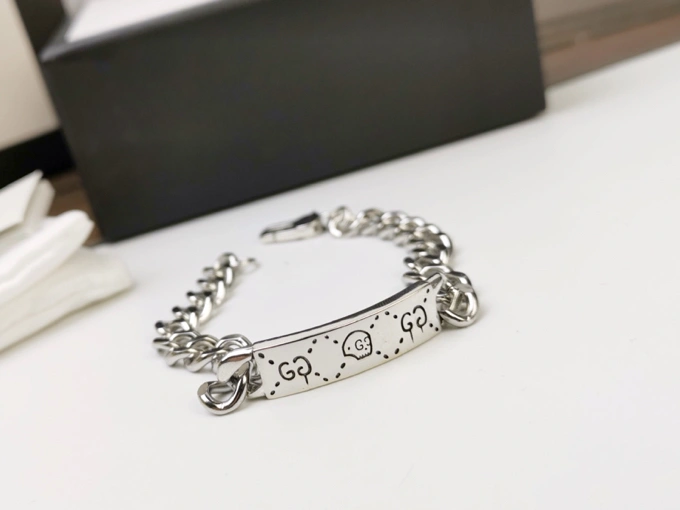 Breathable Gucci Bracelets 245882
